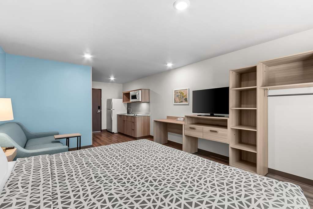 Woodspring Suites Gilbert Mesa Gateway Airport - photo 8