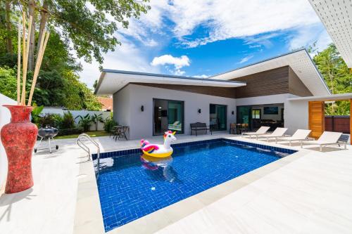 Villa Maenam koh Samui with pool 4 bedrooms 8 guests — 4-Star Luxury Hotel in Koh Samui, Thailand