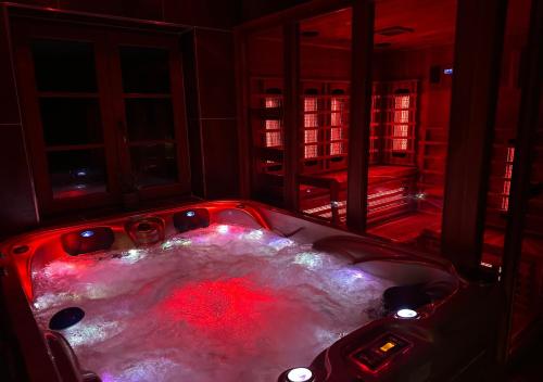 Rusínsky Dvor s privátnym Wellness - carbon neutral hotel in Unknown City