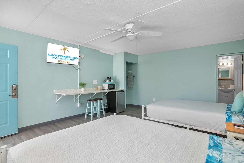 Latitude 26 Waterfront Boutique Resort Fort Myers Beach - photo 20