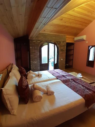 Château Fort de Manavi Boutique Hotel