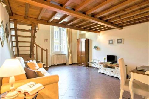 Charming Suite Cavour Heart of Florence — 4-Star Luxury Hotel in Florence, Italy