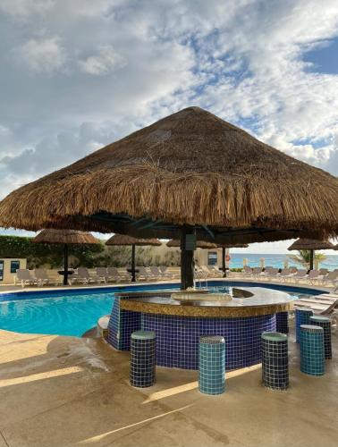 Luxury Ocean Front with Activities & Entertainment — Cancun — photo 4