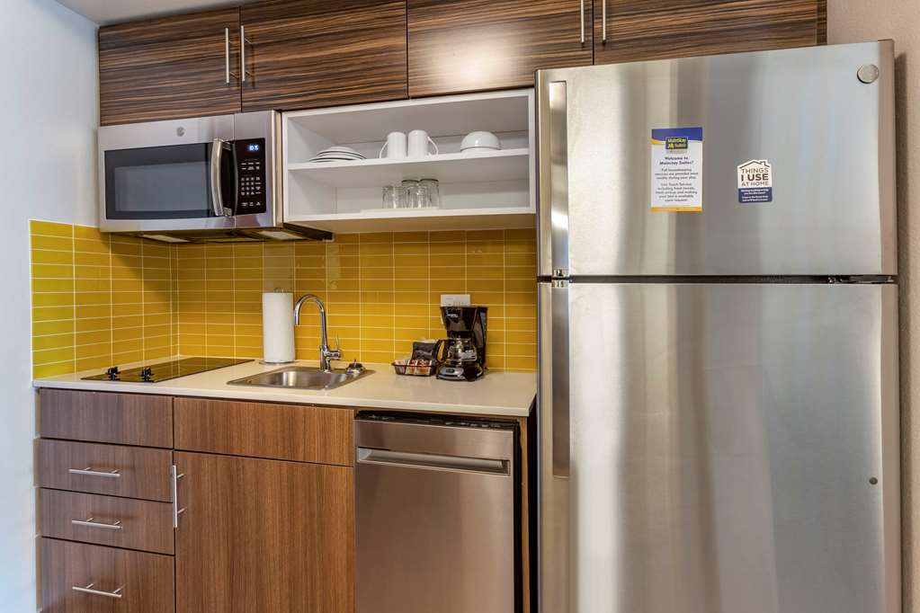 MainStay Suites Carlsbad South - photo 8