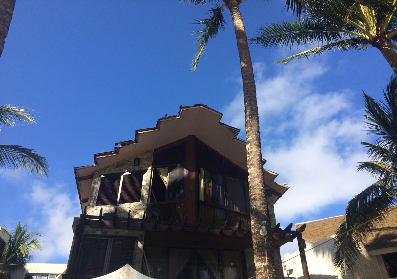 Swipers Inn Boracay in Balabag, Philippines