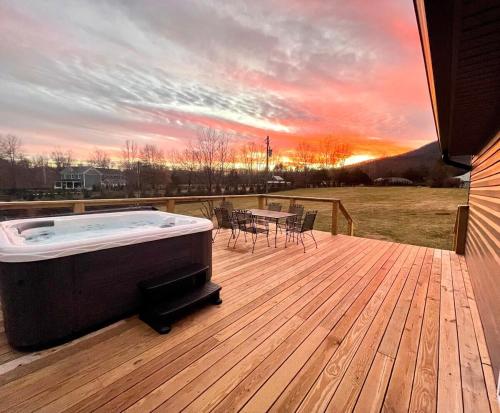 Sycamore Shade in Avon, United States