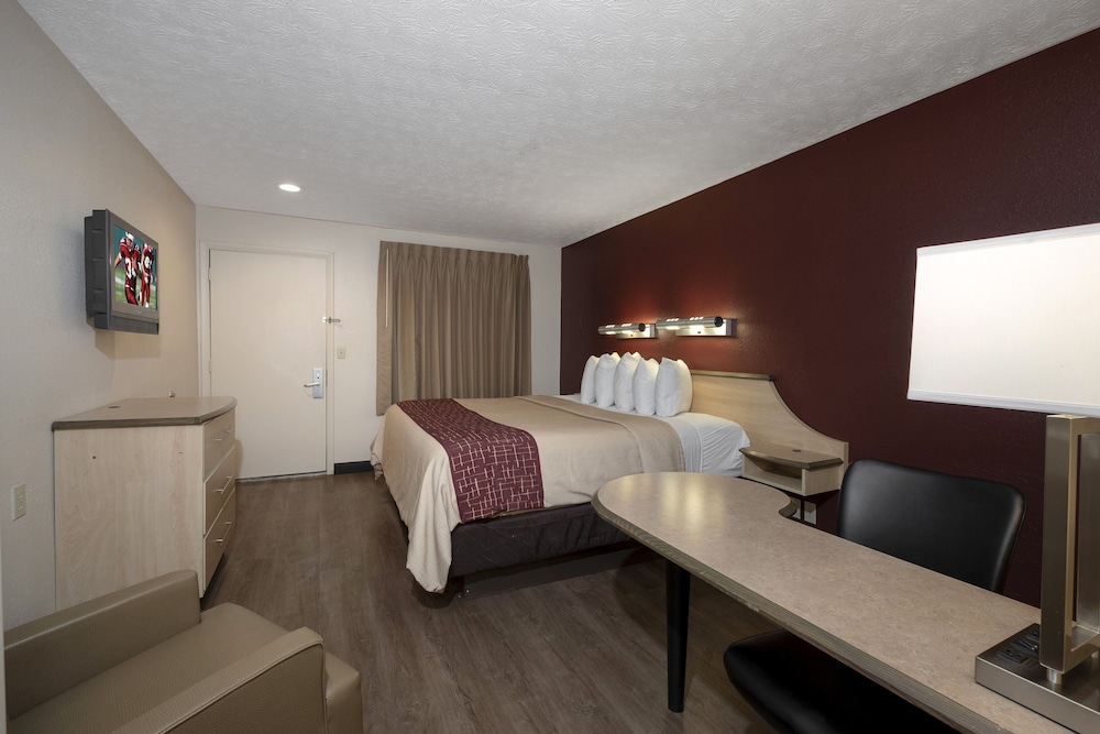 Red Roof Inn Indianapolis Greenwood - photo 19