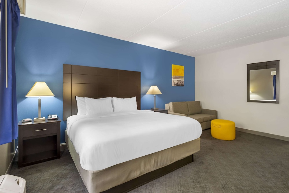 Comfort Inn & Suites Mundelein Vernon Hills - photo 7