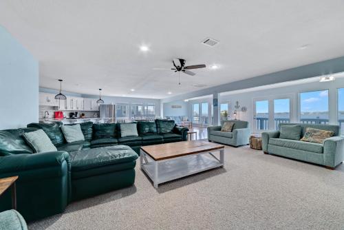 Beach Energy in Gulf Shores, United States