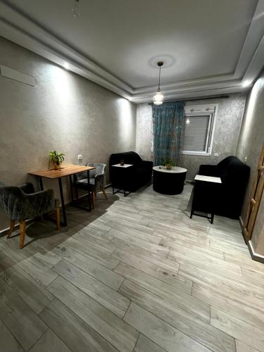 Charmant Appartement Confortable — 4-Star Luxury Hotel in Tangier, Morocco