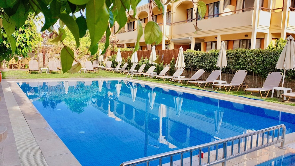 Hotel Olympia - carbon neutral hotel in Rethymno