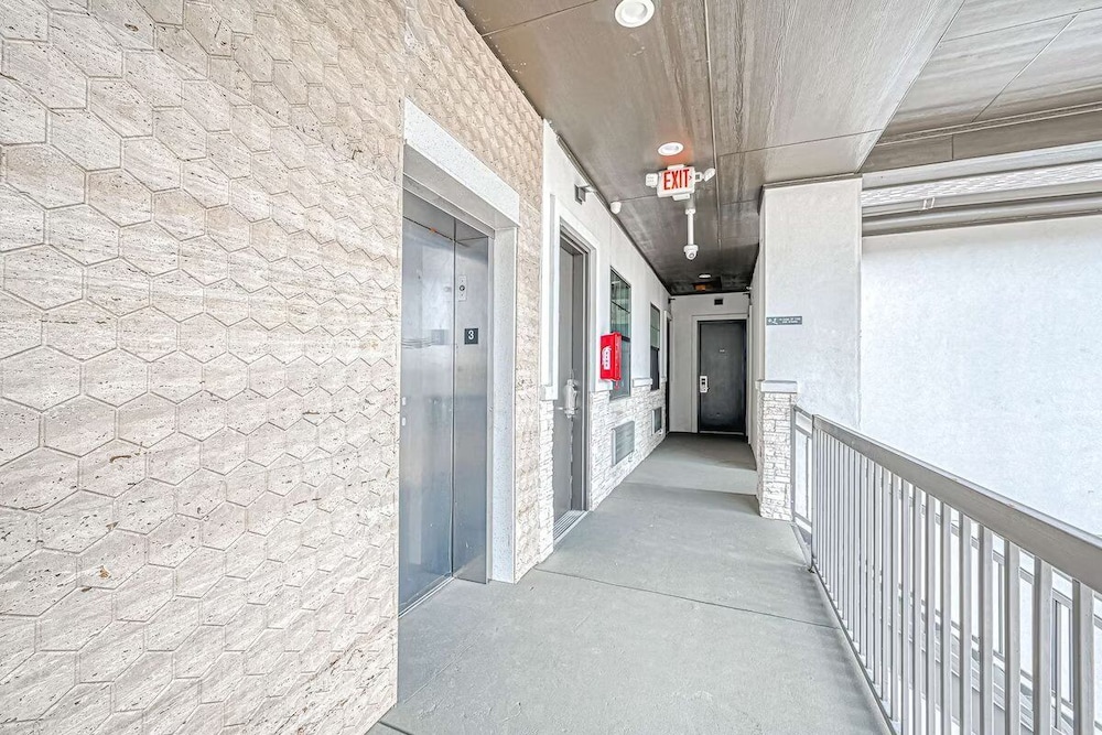 Surestay Hotel By Best Western Houston Southeast - photo 14