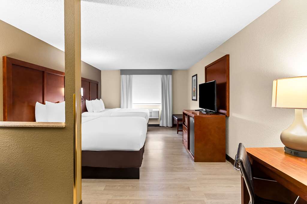 Comfort Suites Grayslake near Libertyville North - photo 19