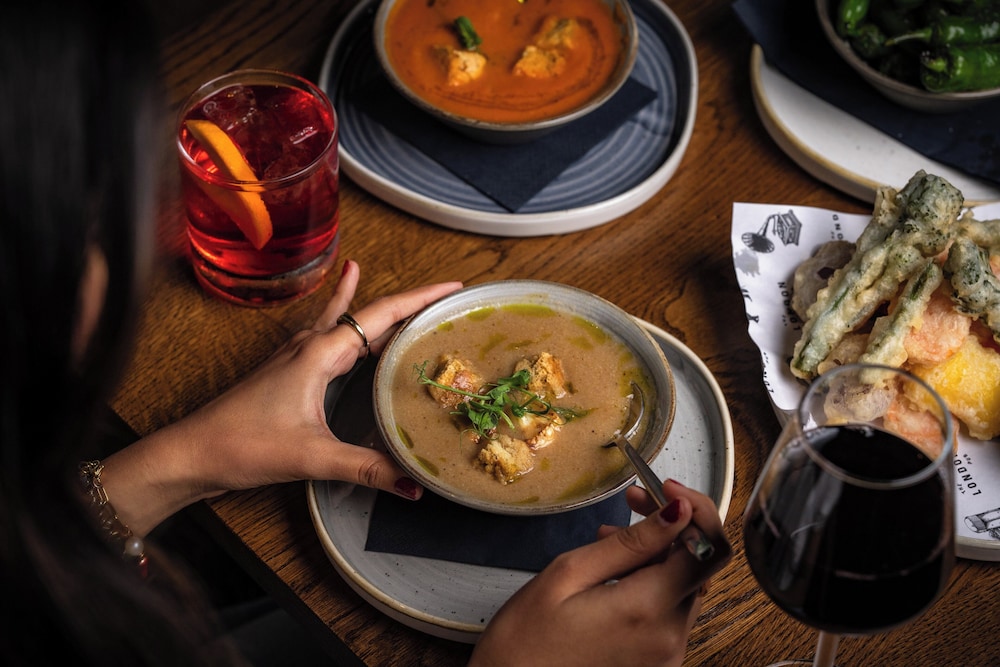 מזון ומשקאות