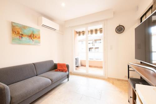 Real Regina Garage Prive Centre Ville Et Plage in Sainte-Maxime, France