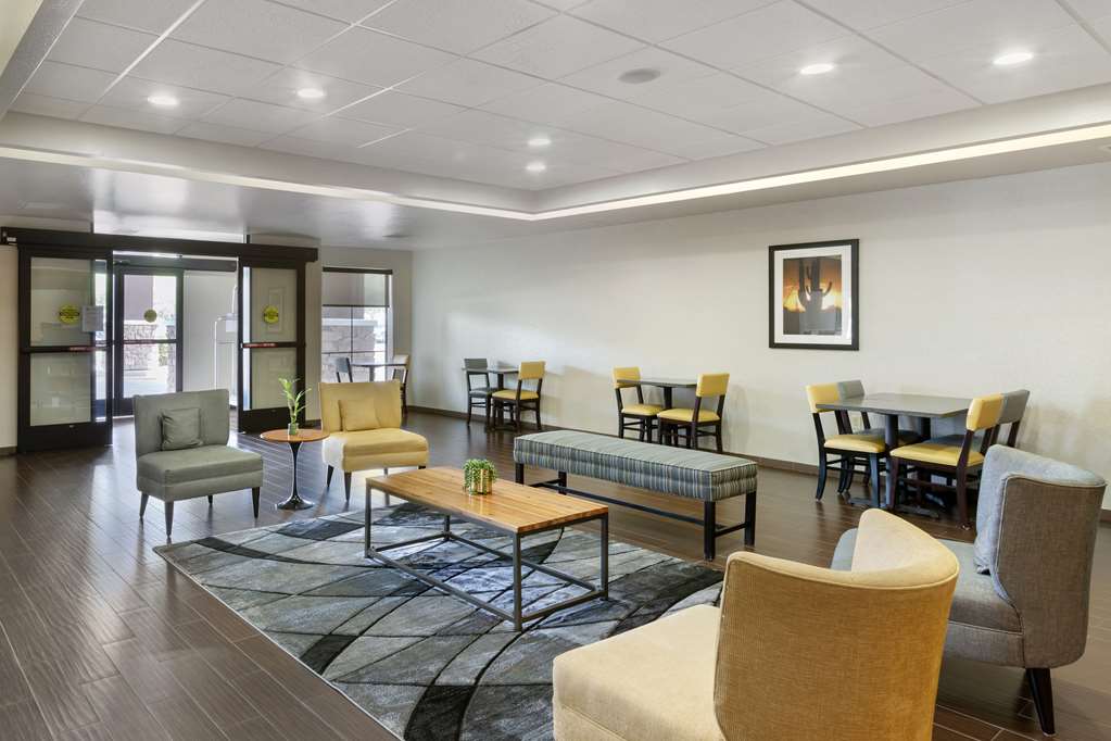 Best Western Plus Surprise Phoenix NW - photo 48
