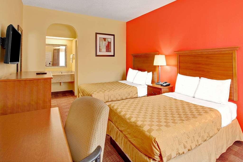 Americas Best Value Inn Memphis I 240 - photo 10