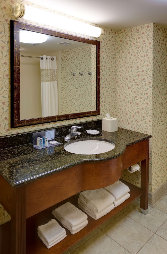 Hampton Inn & Suites Columbus Polaris - photo 13
