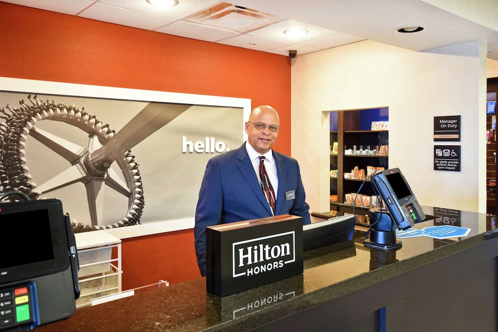Hampton Inn Middletown - photo 7