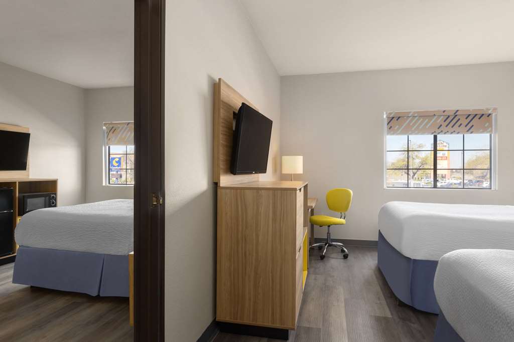 Days Inn & Suites by Wyndham Tucson Marana - photo 34