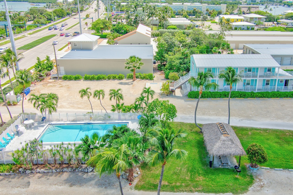 Bonefish Bay Motel - photo 26