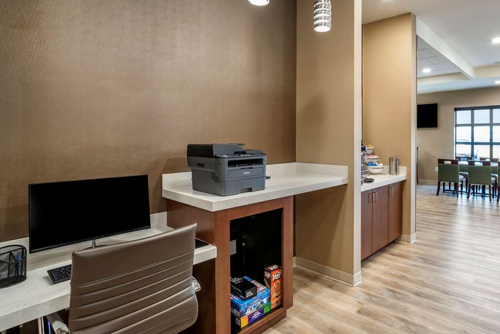 Comfort Inn & Suites Harrisonburg - photo 24