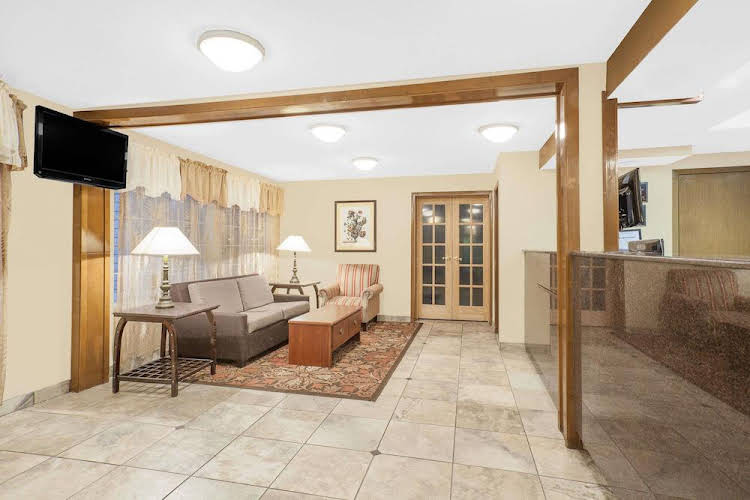 Howard Johnson By Wyndham Atlantic City Egg Harbor - photo 11
