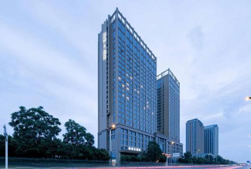 Vienna International Hotel — 4-Star Luxury Hotel in Chengdu, People's Republic of China