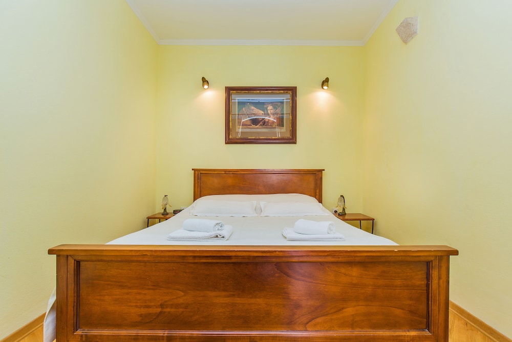 Irundo Dubrovnik Arch Apartments