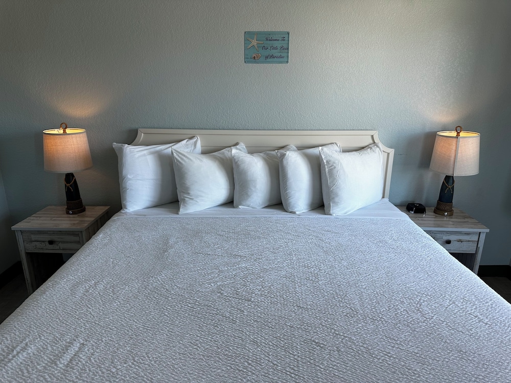 The Coastal Inn and Suites - photo 51