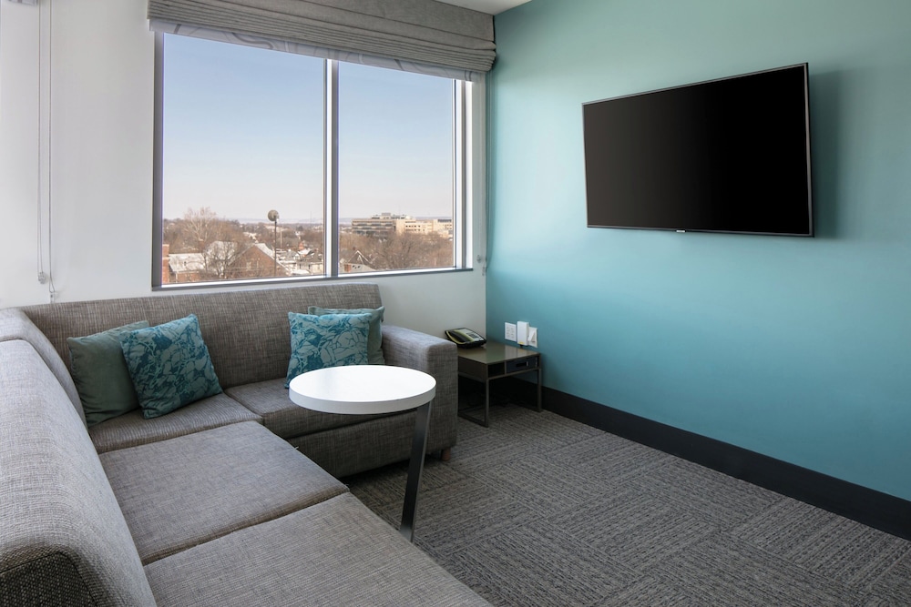 Element Omaha Midtown Crossing - photo 23