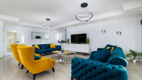 Villa Laura — 4-Star Luxury Hotel in None, Croatia