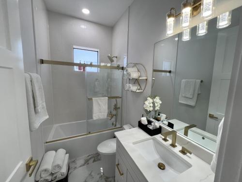 Luxury Corner — Port Charlotte — photo 3