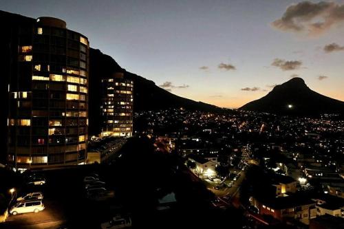 Disa Park Studio with Mountain Views