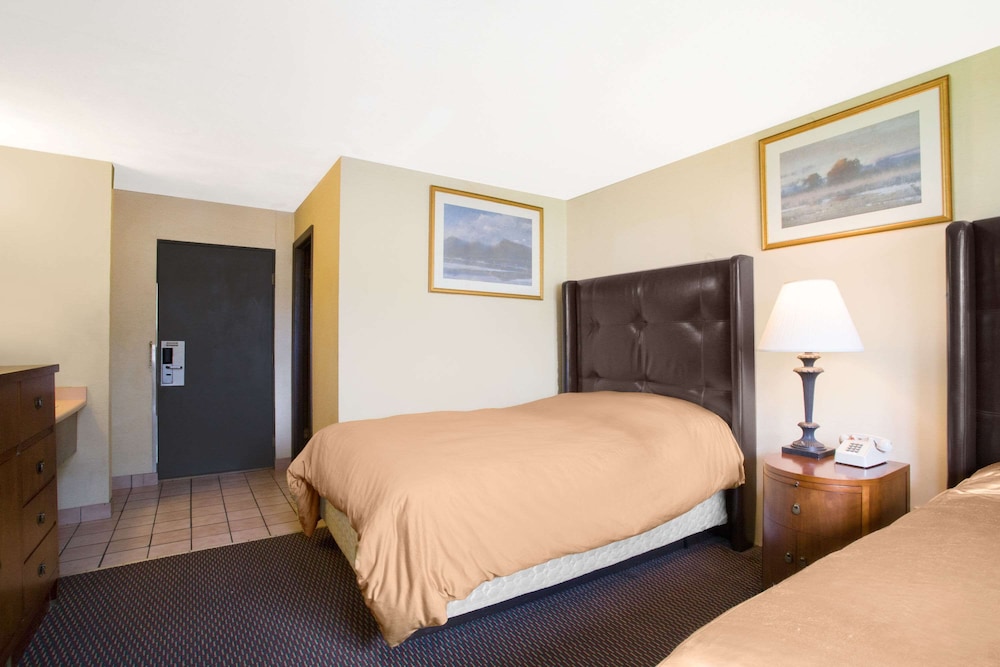 Knights Inn Endwell Binghamton - photo 5