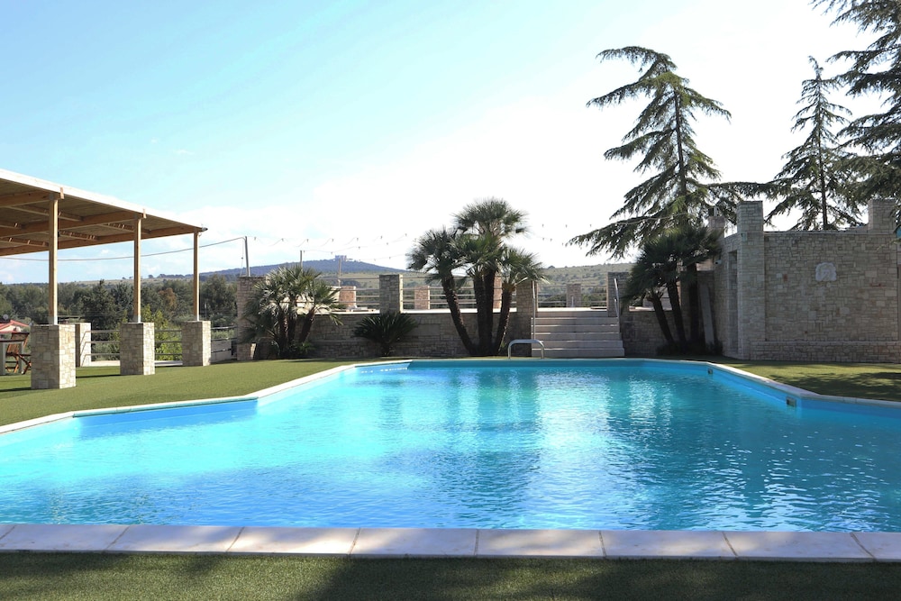 Quarto di Monte Suite & Spa — 4-Star Luxury Hotel in Andria, Italy
