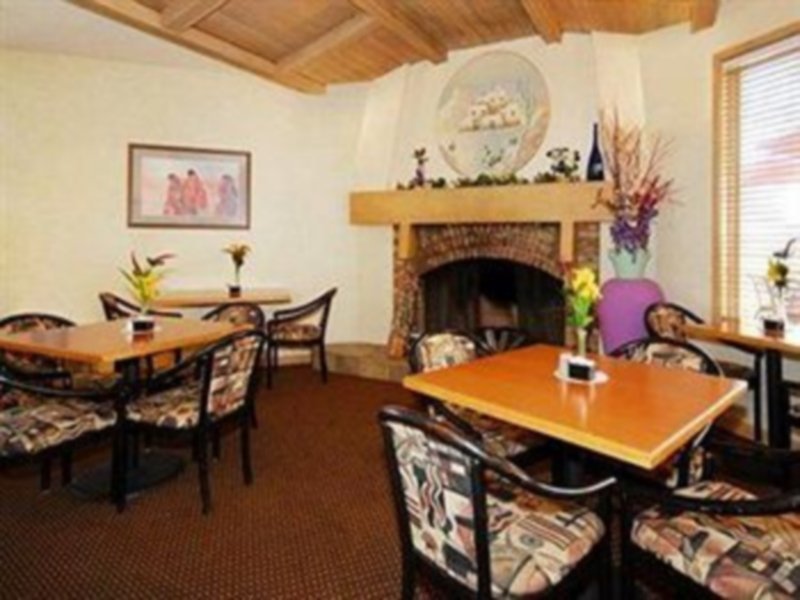 Quality Inn Phoenix Airport - photo 9