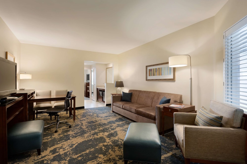 Embassy Suites by Hilton Denver Downtown Convention Center - photo 12