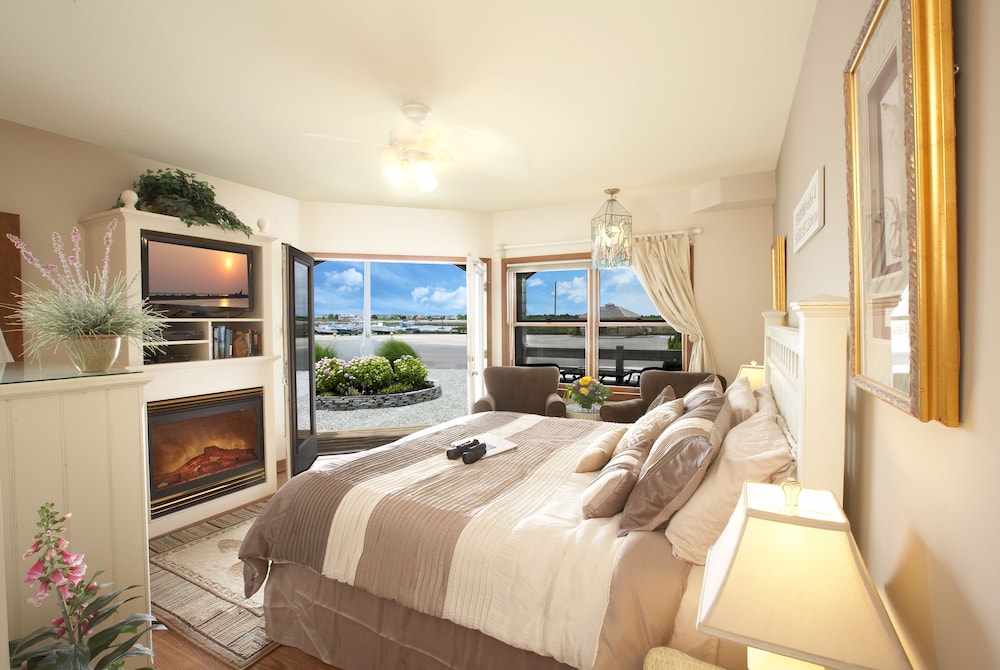Sand Castle Bed & Breakfast — 4-Star Luxury Hotel in Barnegat, United States