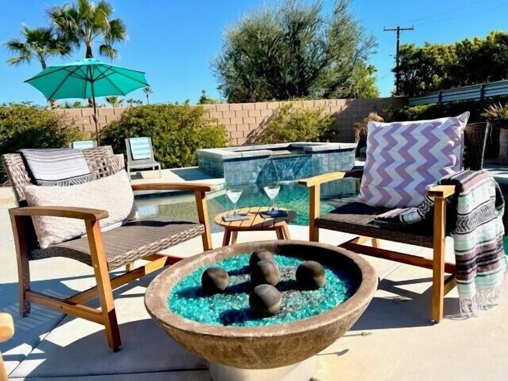 Mid Century Ranch Private Resort style Pool - photo 27