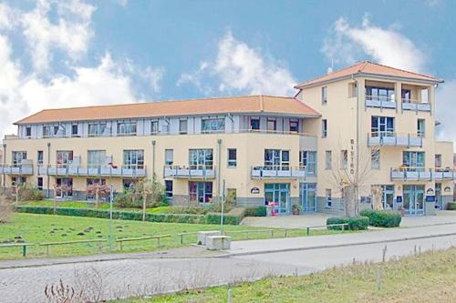Ostsee Residenz Whg 10 — 4-Star Luxury Hotel in Zingst, Germany