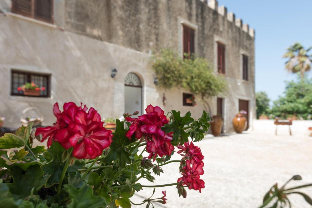Dimora Storica Villa Fontana — 4-Star Luxury Hotel in Valderice, Italy
