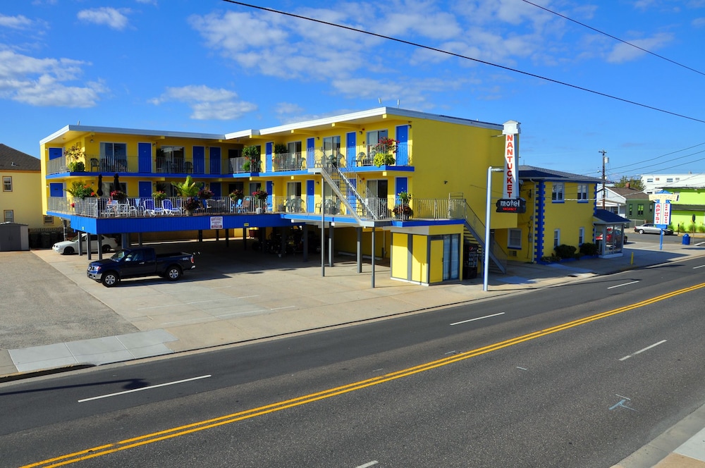 Nantucket Inn & Suites - photo 25