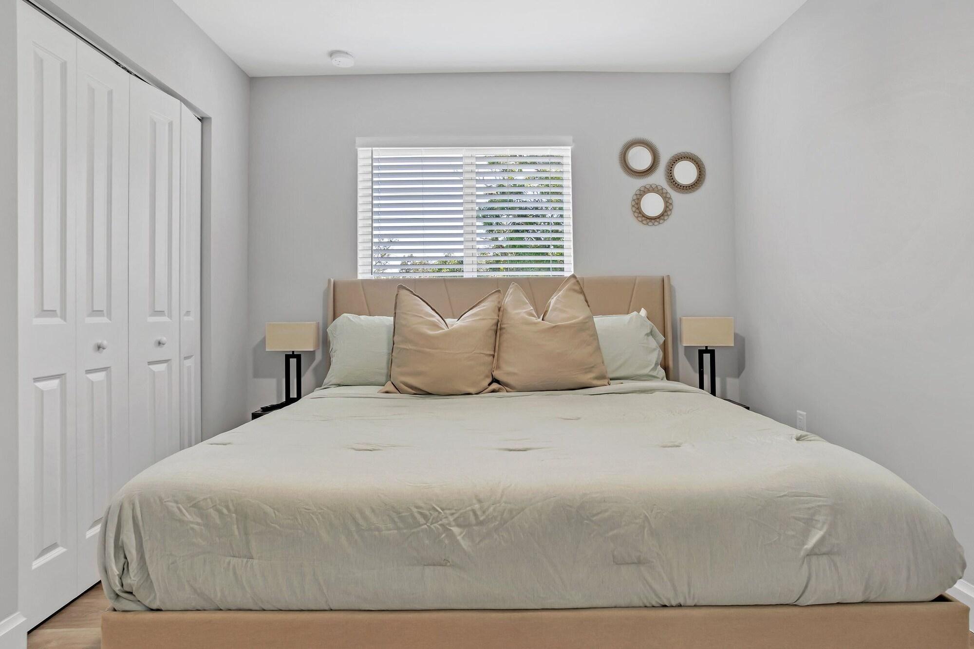 30 Guests 3 Identical Brand New Townhomes in Downtown Fort Lauderdale in Fort Lauderdale, United States