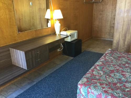 Towne Center Motel - photo 49