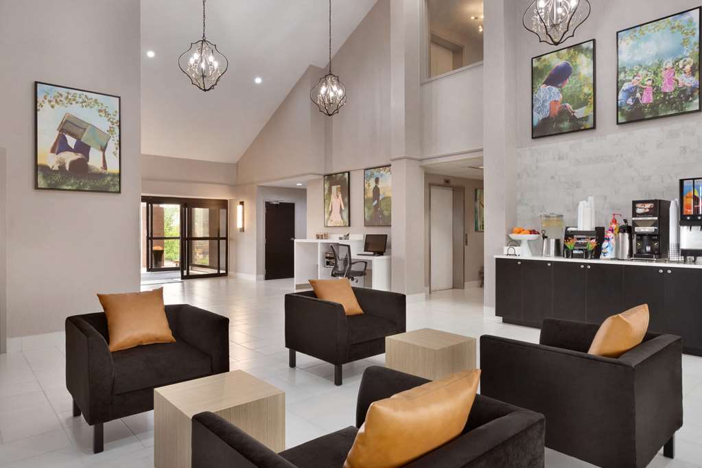 La Quinta Inn & Suites by Wyndham Dothan - photo 12