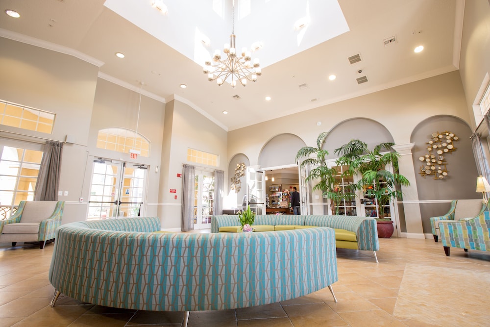 Cozy Condo W private Balcony Steps to Conv. Ctr Orlando — 4-Star Luxury Hotel in Orlando, United States
