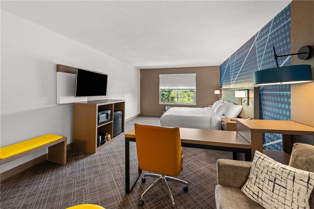 Comfort Inn & Suites Olathe Kansas City - photo 23