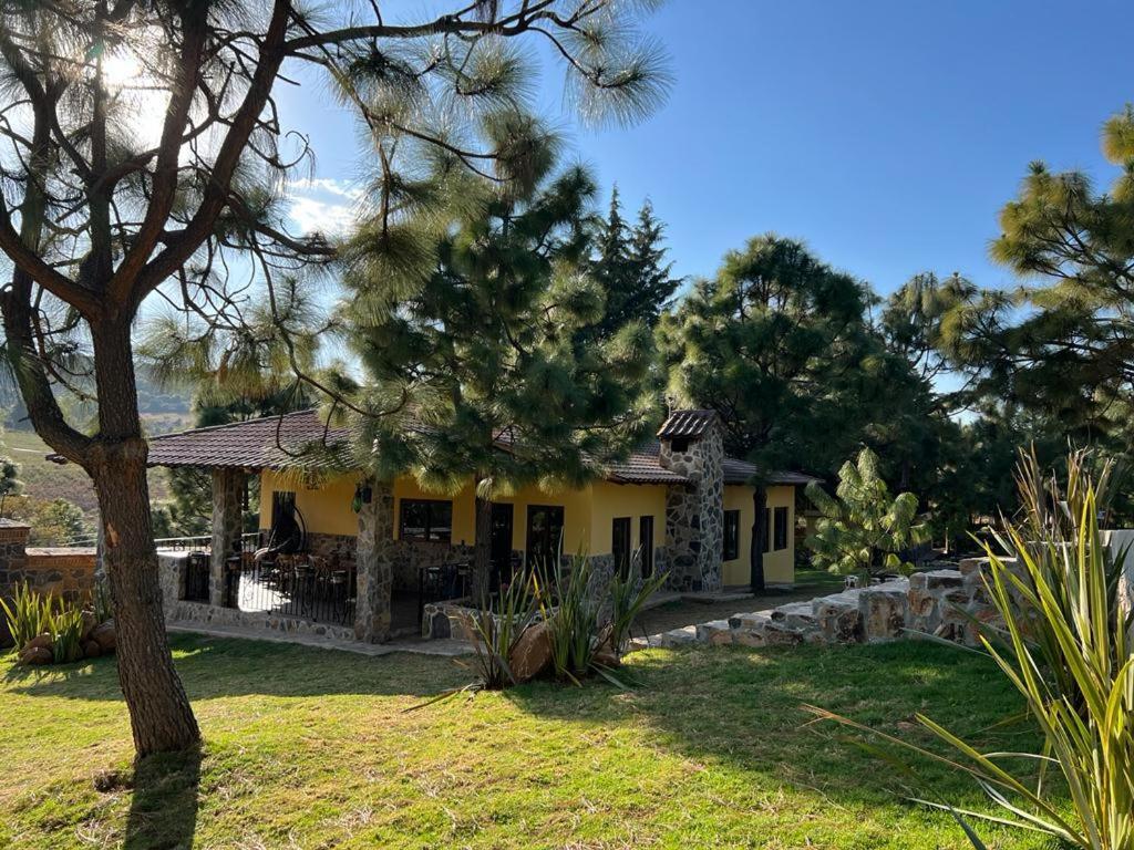 Cabaña No 11 Puerta del Bosque Mazamitla in Mazamitla, Mexico