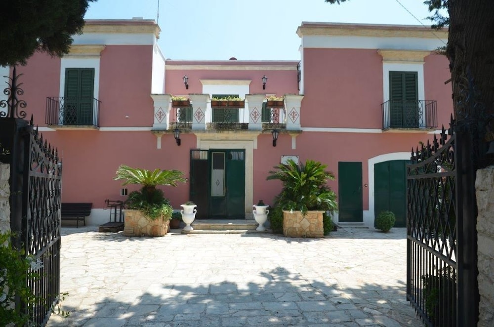 Dal Canonico - carbon neutral hotel in Bari